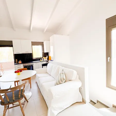 Eucalyptus--top Floor Beachfront Διαμέρισμα *