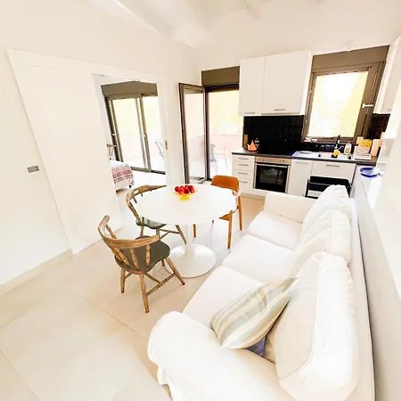 Apartment Eucalyptus 2019 Floor Two-balconies Beachfront *