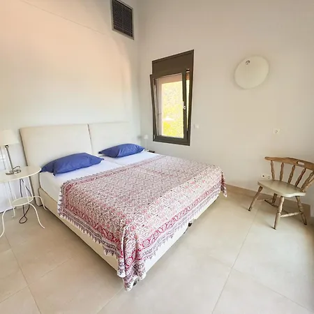 Eucalyptus 2019 Floor Two-balconies Beachfront *