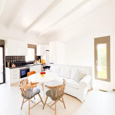 Eucalyptus 2019 Floor Two-balconies Beachfront Apartment
