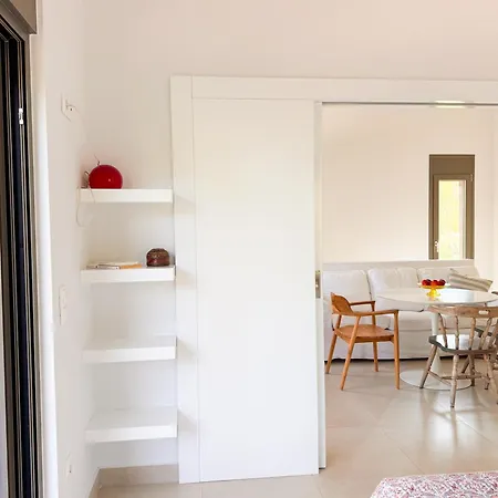 Διαμέρισμα Eucalyptus--top Floor Beachfront