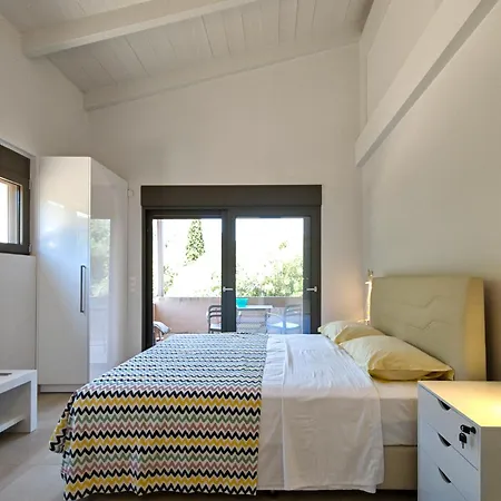 Eucalyptus 2019 Floor Two-balconies Beachfront Apartment Frínion