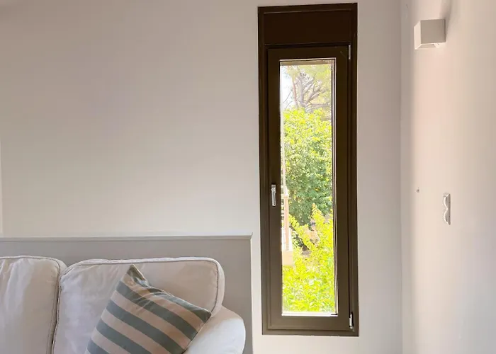 Zen Beachfront Apartment *