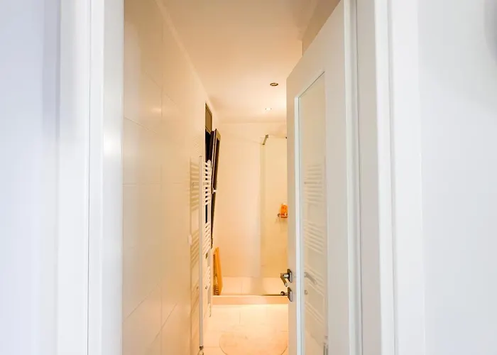 Zen Beachfront Apartment Лефкада