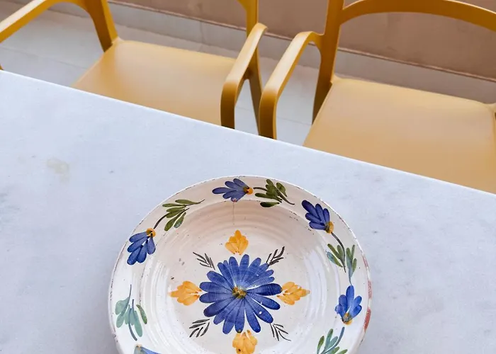 Апартаменты Zen Beachfront Apartment *